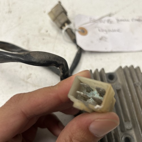 1982 YAMAHA VIRAGO XV750 OEM RECTIFIER VOLTAGE REGULATOR 4X7-A0 SH238 - Picture 4 of 7