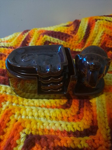 Hadson Pottery Elephant Ashtrays And Holder - Picture 1 of 4