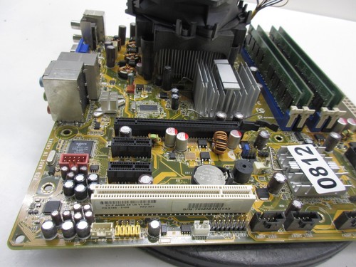 Asus IPIBL-LA Motherboard Intel Core 2 Quad Q6600 2.4 GHZ 3 GB - Picture 6 of 6
