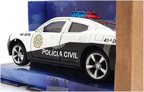 Jada 1/32 Scale 33666 - 2006 Dodge Charger Police "Fast & Furious" - Black/White - Picture 2 of 5