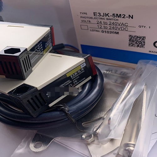 1PC New Omron Photoelectric Switch E3JK-5M2-N (E3JK-5L-N + E3JK-5DM2-N) - Picture 2 of 3