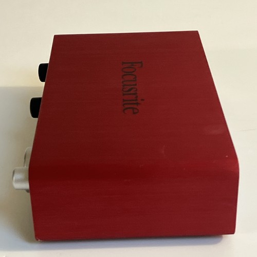 Focusrite Scarlett 2i2 USB Audio Interface 1st Generation - Picture 5 of 20