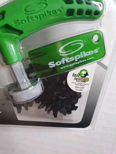 Softspikes Ultimate Kit di tacchetti con 18 tacchetti vedova nera + chiave - Fast Twist 3.0 - Foto 2 di 6