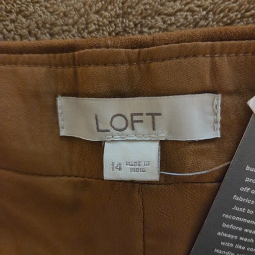 Neu mit Etikett Ann Taylor LOFT Wildlederimitatrock karamellbraun Damen 14 A-Linie minimalistisch - Bild 3 von 9