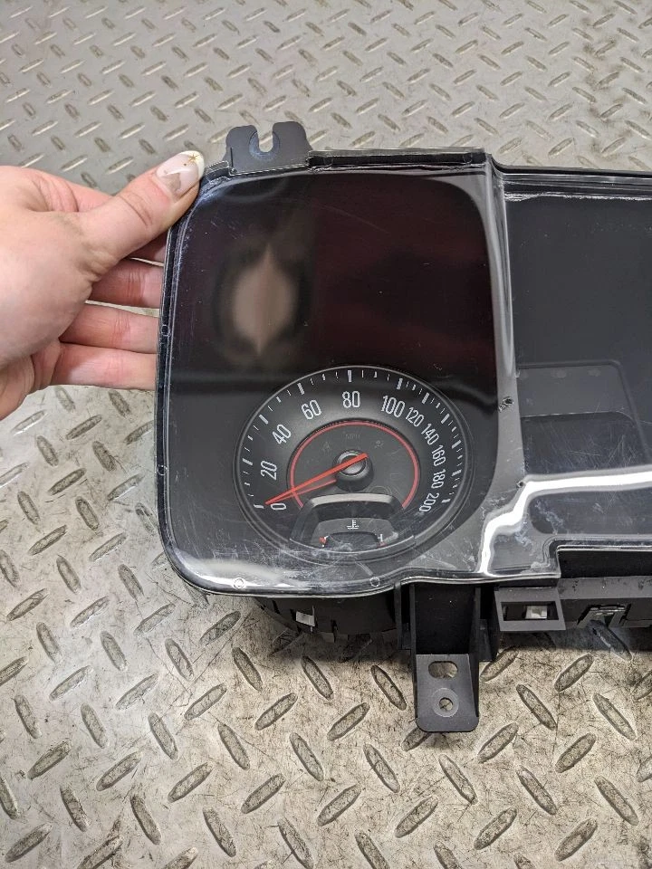 Grupo de velocímetros MPH y KPH Opt Umn ZL1 se adapta a 13-15 CAMARO 1155574 Foto 2 de 4