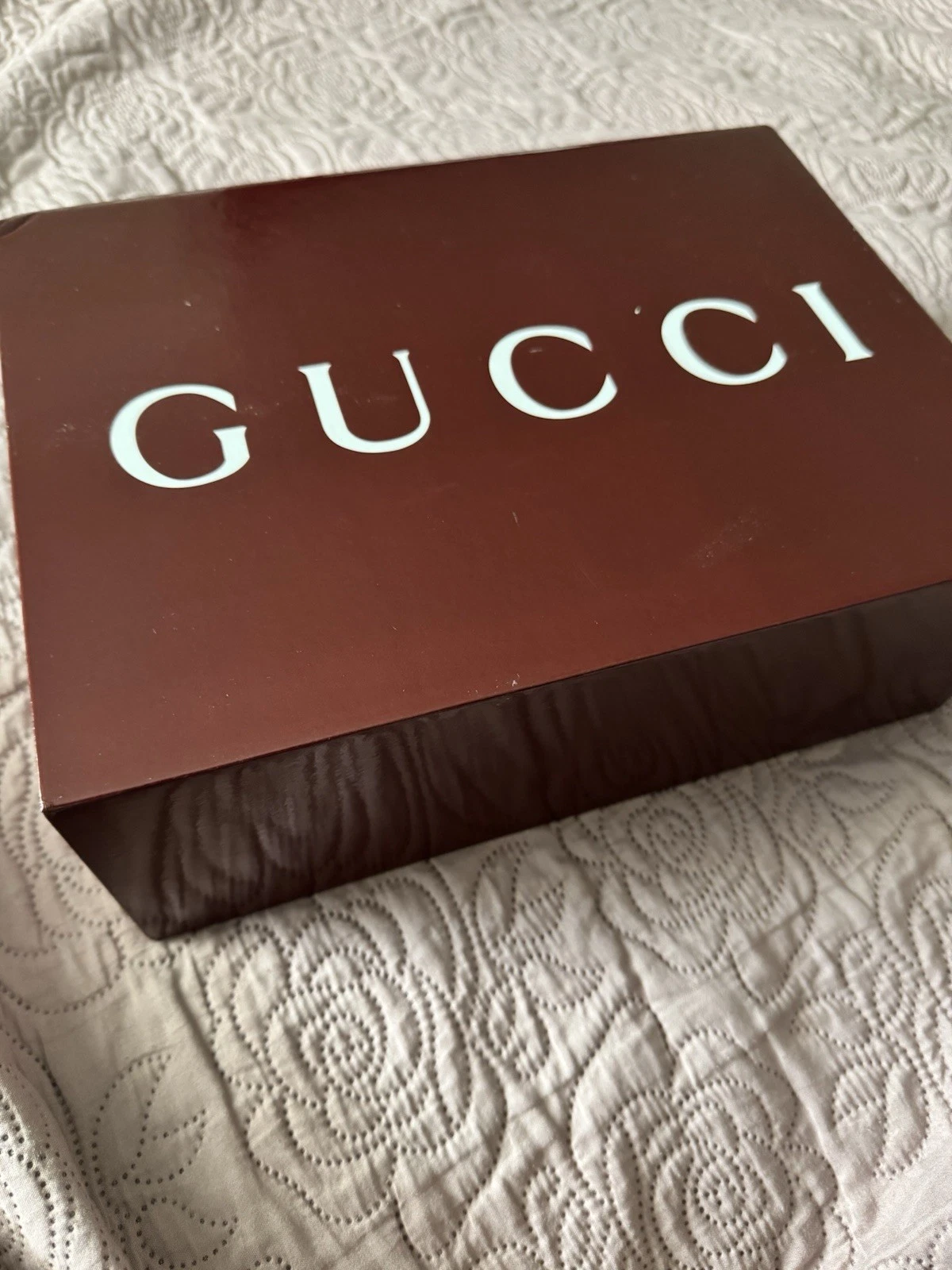 Cappellino Gucci Big GG in lana taglia media..prezzo consigliato £ 480..scatola ed etichetta tutto incluso