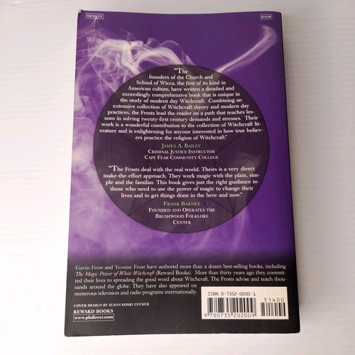 Manual Mágico de Las Brujas Libro PB Gavin Frost Wicca Brujería Hechizos Mágicos - Imagen 2 de 18
