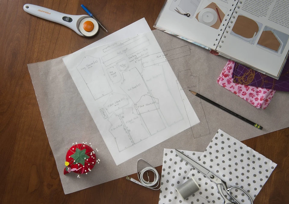 Rollo de papel de calco Bienfang 24 pulgadas X 50 yardas blanco ligero para dibujar y d... Foto 4 de 4