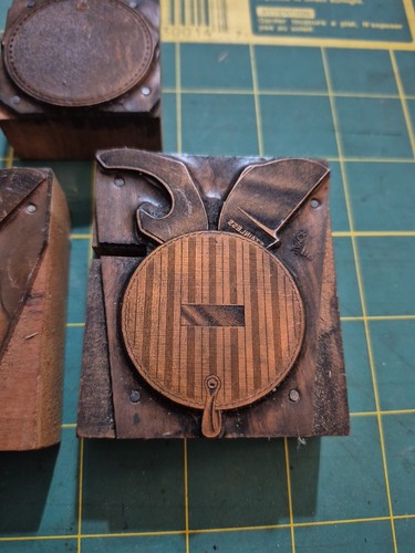 3 Vintage Colonial Round Knife Letter Press Print Blocks - Picture 3 of 5