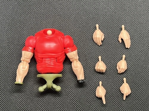 Hasbro GiJoe Classified Christopher Law Lavigne (Upper Torso) Accessories Fodder