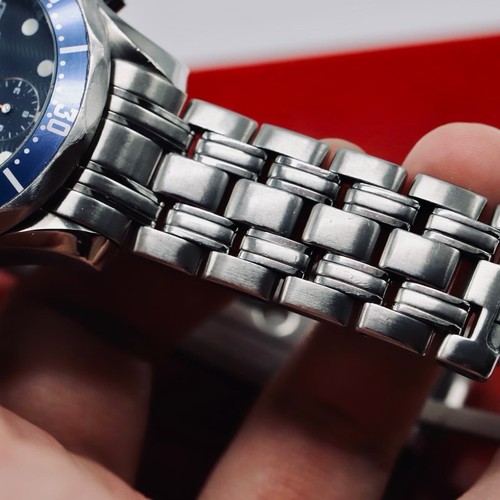 1999 Omega Seamaster Professional 300m Chronograph Blue Wave Dial - Picture 4 of 7