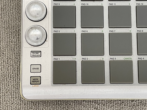 AKAI Professional MPC Studio Silver Compact Midi Controller for Music Production - Bild 5 von 21