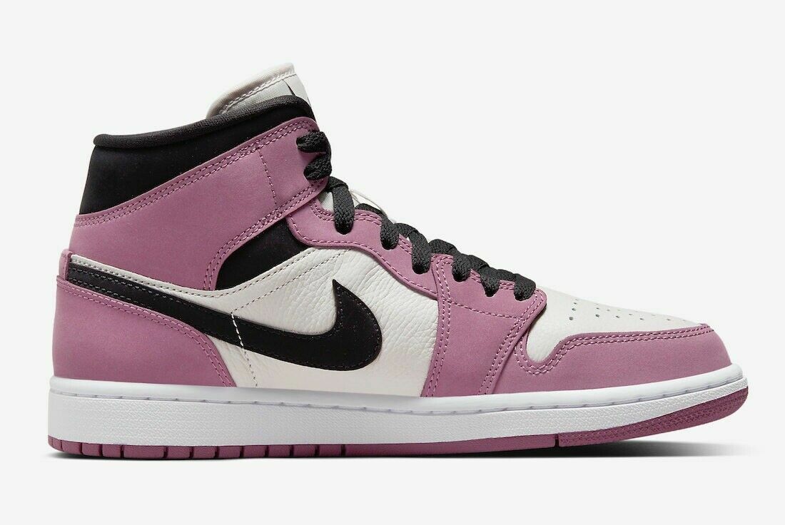 NEW Jordan 1 Mid SE Women's Size 6 Light Mulberry/Black