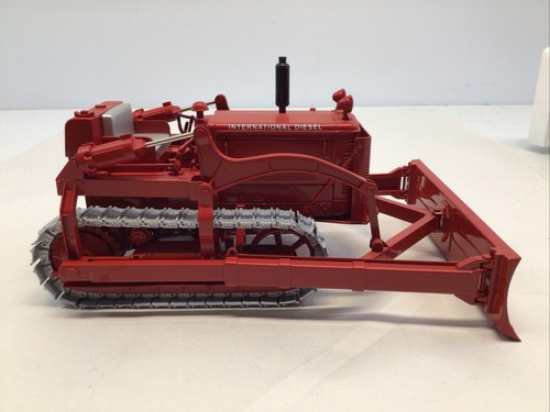 SpecCast International Harvester IH TD-14 Crawler W/ Blade Classic Series ZJD156 - Picture 12 of 13