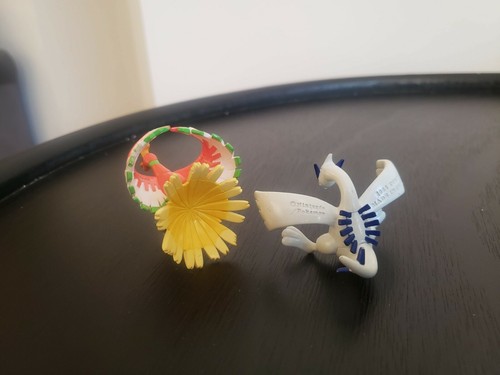 PARTE #1 OTTIENI 2 FIGURE GRATUITE! Centro Pokémon ufficiale Tomy Nintendo Bandai LEGGI - Foto 17 di 523