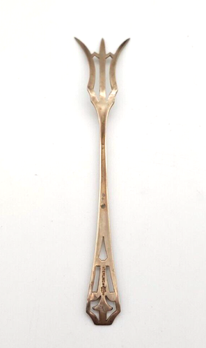 Antique Webster Co. Sterling Silver Pierced Handle Series Cocktail Lemon Fork - Picture 2 of 5