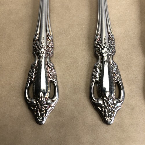 57 pcs Vintage Oneida Distinction Deluxe Stainless HH Flatware 29 Forks 28 Spoon - Picture 9 of 13