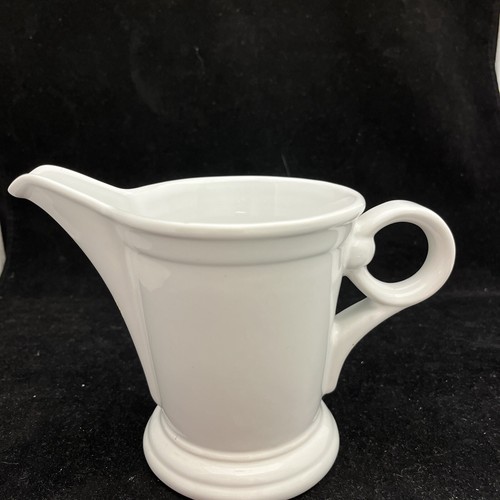 Coronado White Creamer by Nancy Calhoun Portugal - Picture 4 of 8