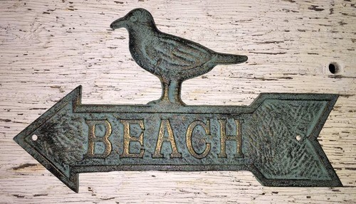 Beach Sign Plaque Arrow Shaped with sea bird seabird made of cast iron metal - Picture 7 of 7