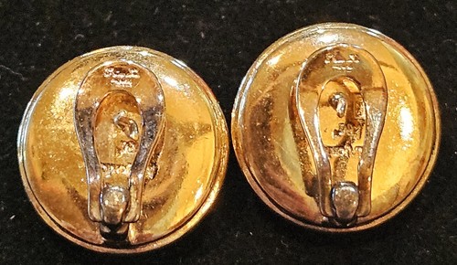 Vintage Cabachon Faux Pearl Pierced Earrings .6 inches - Bild 2 von 2