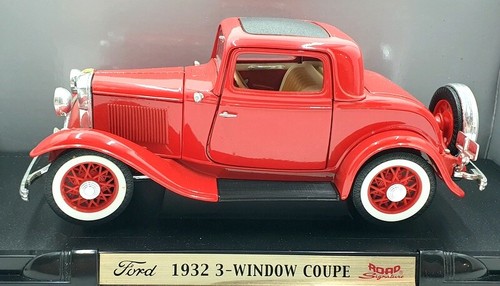 Road Signature 1/18 Scale Diecast 92248 Ford 1932 3-Window Coupe - Red - Picture 3 of 5