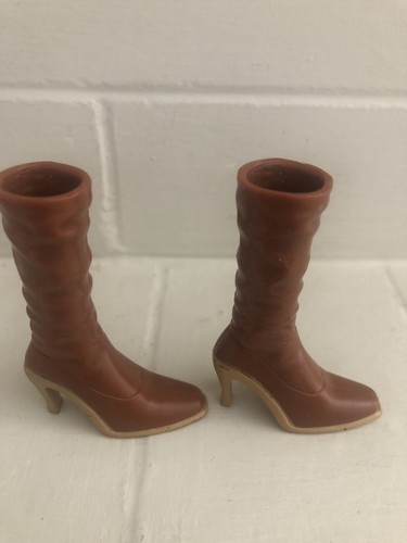 Bratz Funk Out Fianna Doll Brown Long Boots Replacement - Picture 3 of 4