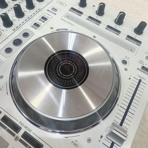 Pioneer DDJ-SX-W White 4-Channel Serato DJ Controller with Performance Pads - Picture 7 of 10