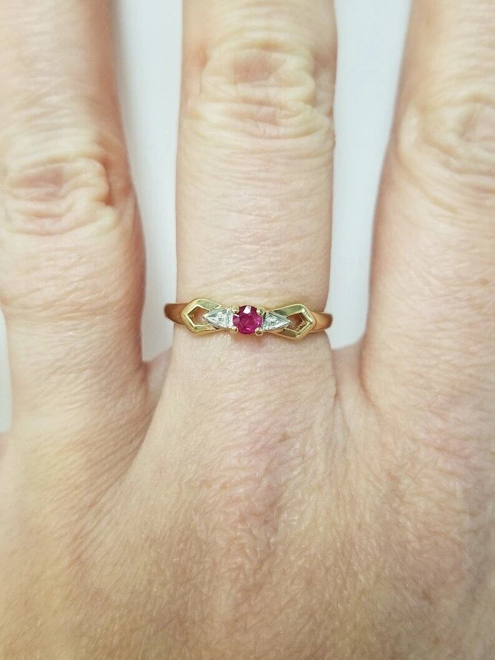 Vintage Natürlich Rot Rubin Und Diamanten Edelstein 10k Gelb Weiß Gold Ring - Bild 2 von 4