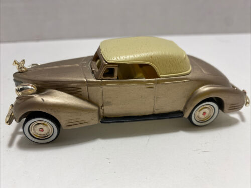 2003 DEPT 56 #59416 Vintage Cars 1940 V16 CADILLAC COUPE 4-1/2" No Box - Picture 1 of 9