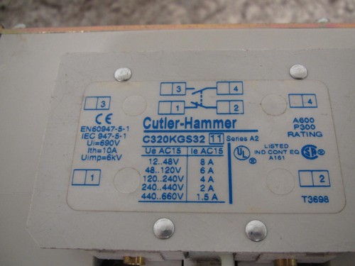 Conjunto de motor de arranque/contactor Cutler-Martillo CE15MN3 / AE16MN0 / AE56MNY1 usado - Imagen 8 de 10