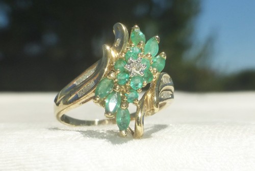 BEAUTIFUL 10k YELLOW GOLD EMERALD DIAMOND COCKTAIL RING LADIES SIZE 10 Amazing - Picture 8 of 8
