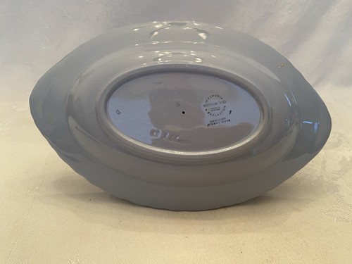 Vintage WEDGWOOD QUEENSWARE Blue Oval  Serving Bowl Shell Edge 9 3/4" - Picture 3 of 3