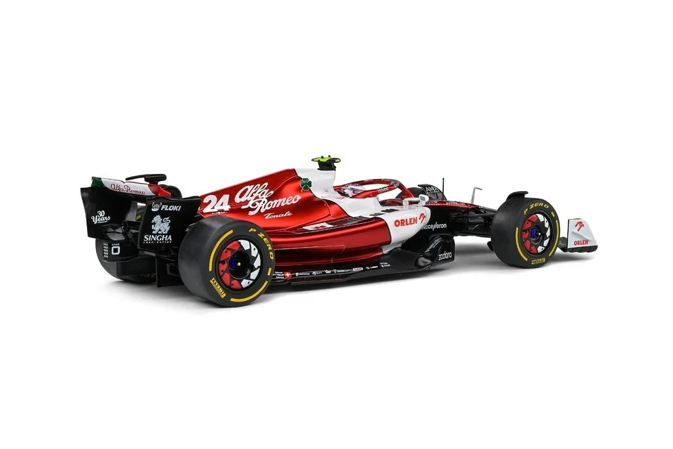 Coche de carreras 1:18 ALFA-ROMEO C42 Sauber F1 #24 GranPrix canadiense 8º 2022 Z. Guanyu Foto 3 de 4