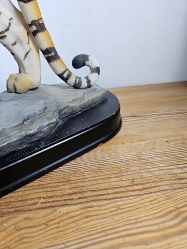 LARGE ACADEMY COLLECTION SPRING 2003 TIGER SCULPTURE HAND PAINTED 3.4 KG - Picture 23 of 24