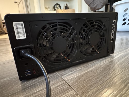 Synology DS1817 8-Bay Desktop NAS DiskStation 24TB [2x6TB 3x4TB]Seagate IronWolf - Picture 18 of 19