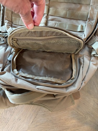 NEW Large Fieldline Surge Tactical Hydration Hiking Backpack with 3 Accessories - Picture 9 of 14
