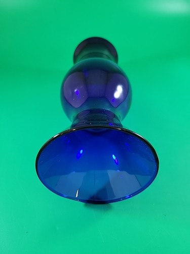 Vintage Cobalt Blue Hand Blown Glass 9" Vase COOL BLUE perfect no scratches. - Picture 8 of 12