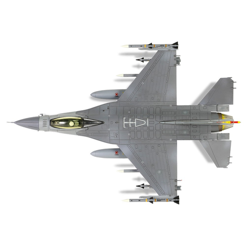 Lockheed Martin F16A Block 20 ROCAF 26TH TFG Hualian AB No.6677 1:72 813005A - Picture 6 of 11