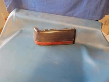 86 87 88 GRAND AM LEFT TAIL LIGHT W/O CHROME CENTER MOULDING 36916