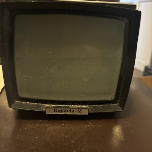 Early 70’s USSR Rigonda VL100M portable tv Mini Television Prop Display PARTS - Picture 2 of 7