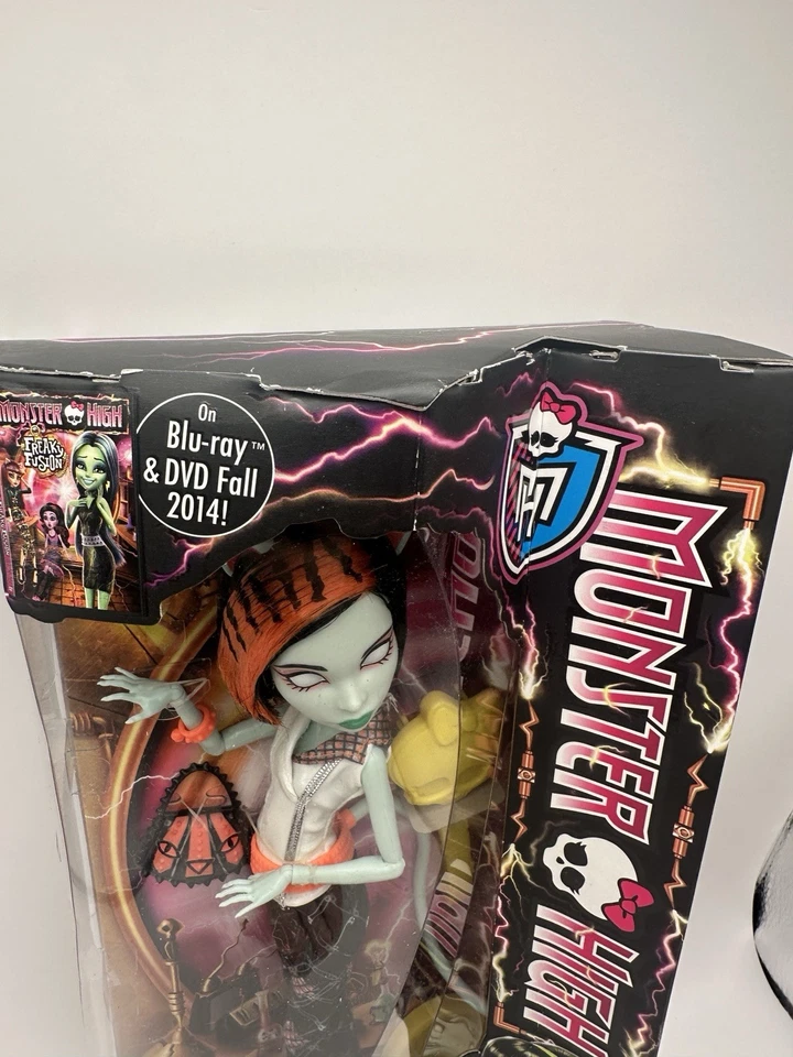 美泰 Monster High Sarah Screams Freaky Fusion 娃娃 2013 全新带盒 — 第 3/4 张图片