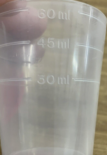 Nuevo Tupperware 2 OZ Enanos Juego de 4 Contenedores Transparentes Sellos Verdes Tapas - Imagen 6 de 6