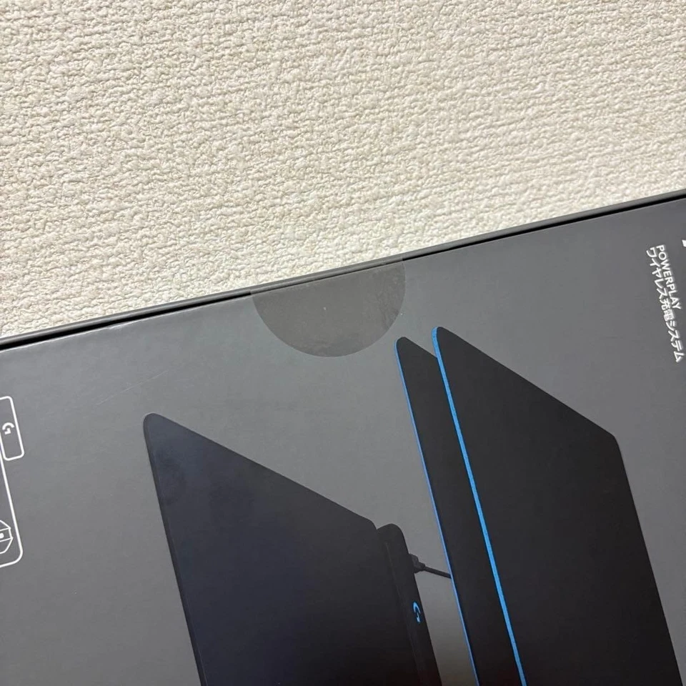 Logitech POWERPLAY G PMP 001 Gaming Mouse Pad Wireless Charging With Box New - Image 2 of 2