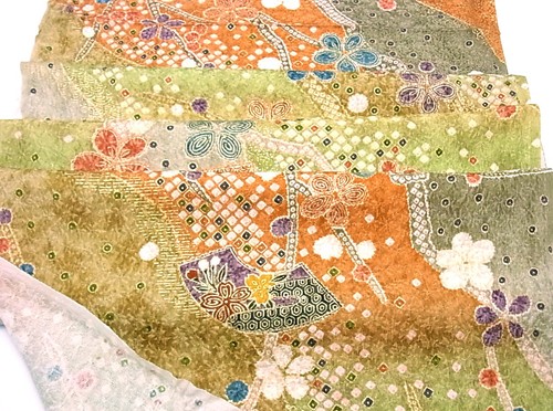 e067-L_Japanischer Kimonostoff_Seide,Atmosgrün,Ume,Michinaga-dori,170 cm - Bild 2 von 12