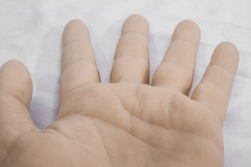 Pose-able Pair of Robust Male Silicone Mannequin Hands - Display Prop Lifesize - Picture 11 of 12