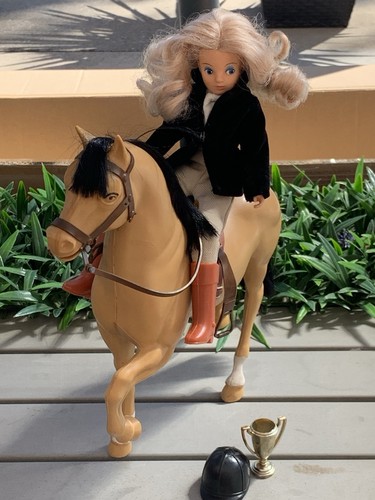 Vintage 70er Jahre Mary Quant schneidige Daisy Puppe & Archie Pferd
