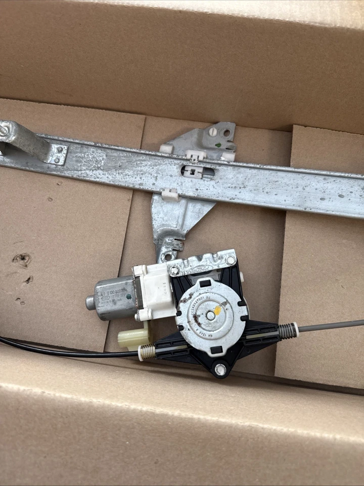 Regulador de ventana de puerta izquierda Ford F250 SD RR 2013-2016 con motor CC3Z-2627001-D OEM Foto 4 de 4