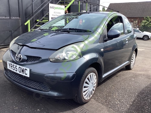 Toyota Aygo VVT-I PLUS MK1 2005-2008 Schalthebel - Bild 2 von 8