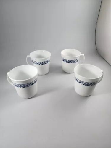 Set of 4 Corelle OLD TOWN BLUE Onion Vintage Coffee Tea Cups Mugs