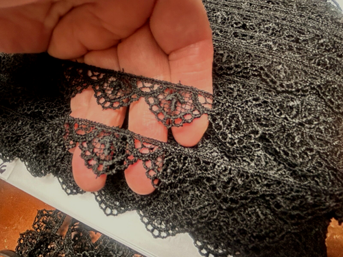 pizzo all'uncinetto rayon cotone vintage 3/4" bordo capesante nero 3yds USA - Foto 1 di 5